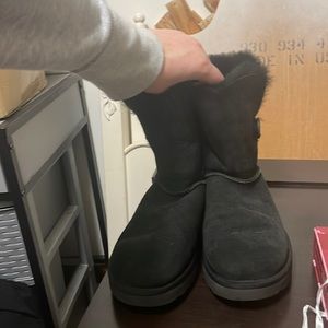 Black Uggs
